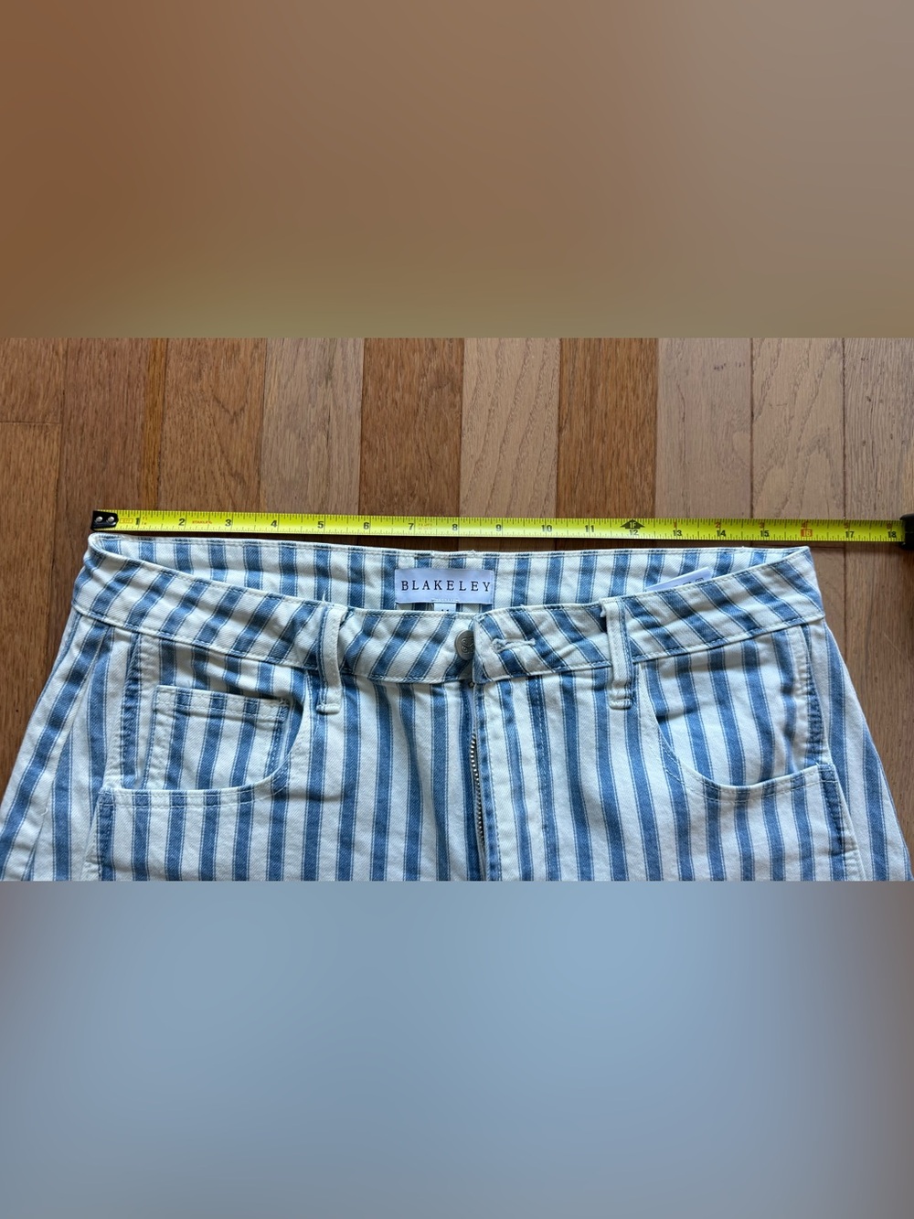 Striped Barrel Jeans - Picture 3 of 3